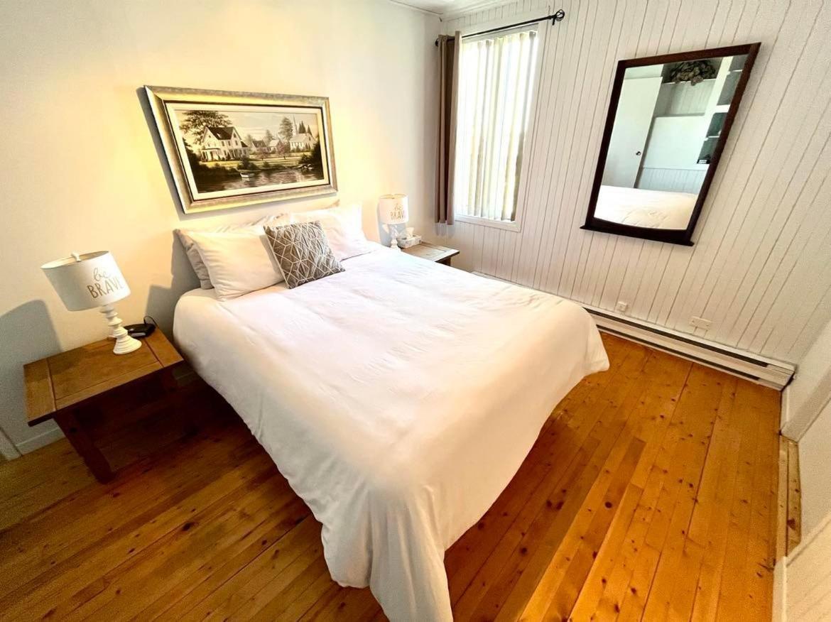 Les Appartements Du Vieil Edifice Metabetchouan Kültér fotó